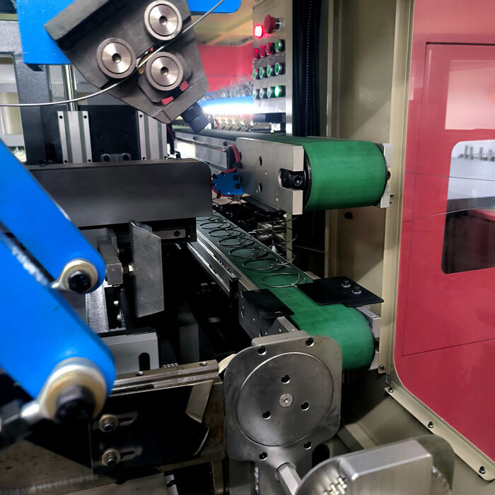 ধারণক্ষমতা ৬০-৯০ শীট ৮ ঘন্টা গদি উৎপাদন লাইন মোট শক্তি প্রায় ৩৫ কেভিএ উচ্চ আউটপুট গদি তৈরির সরঞ্জাম